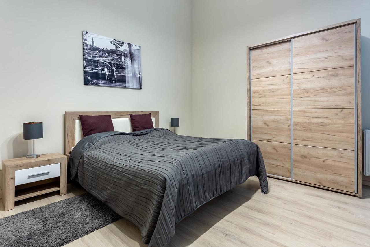 Goldcentral Apartment Akacfa Budapest Eksteriør billede