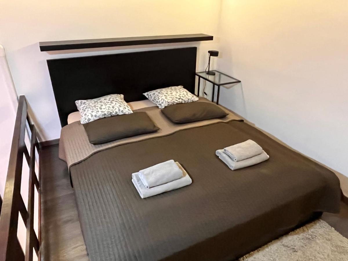 Goldcentral Apartment Akacfa Budapest Eksteriør billede